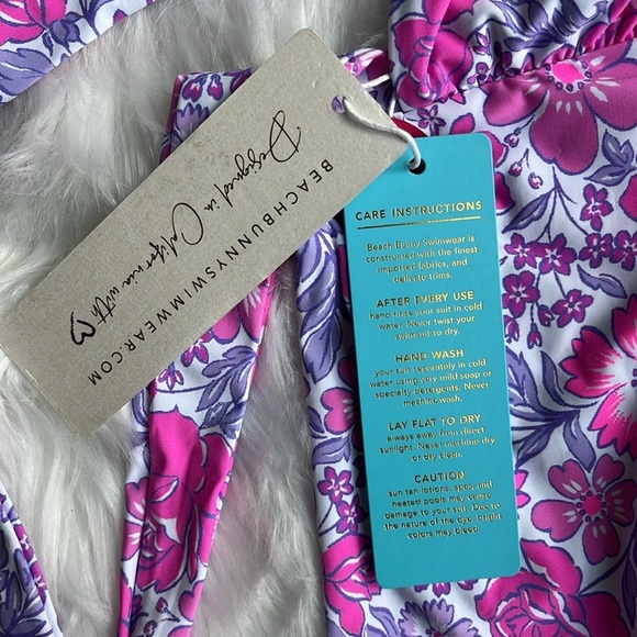 🆕 Beach Bunny Tula Swim Bandeau Top Size XL Floral Pink Purple - Picture 5 of 11